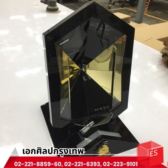 ร้านรับทำdisplayโชว์สินค้า ตู้โชว์ display  ตู้โชว์โมเดล  สั่งทําชั้นวางอะคริลิค  ตู้อะคริลิค สั่งทํา  ชั้นวางของอะคริลิค  อะคริลิควางสินค้า  ชั้นอะคริลิค สั่งทํา  ชั้นอะคริลิค วางโมเดล  ชั้นวางอะคริลิคใส  ชั้นวางอะคริลิคติดผนัง 